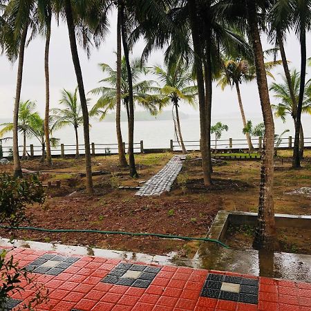 Candlehut Homestay Nileshwar Exterior photo