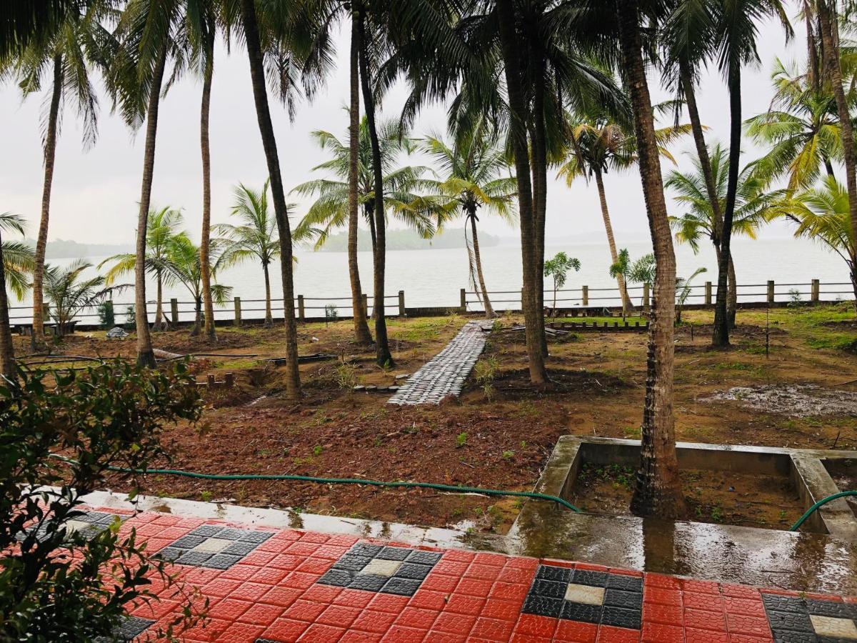 Candlehut Homestay Nileshwar Exterior photo